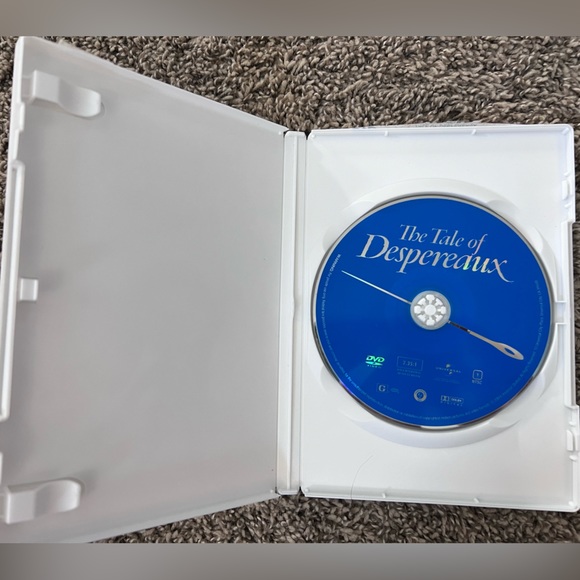 ❗️5/$10 - The Tale of Desperaux DVD - Picture 3 of 3